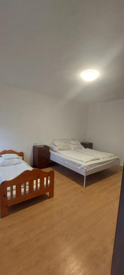 Bluebird Apartman ซาลาคาโรส ภายนอก รูปภาพ